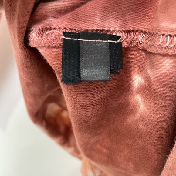 NWT Free People We The Free Tie Dye Long Sleeve Oversized Tee Cabernet Pink XS - Picture 6 of 6